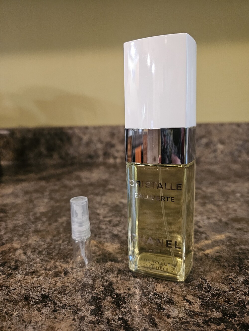 2 ML Sample CRISTALLE EAU VERTE by Chanel EDP Perfume Travel Spray